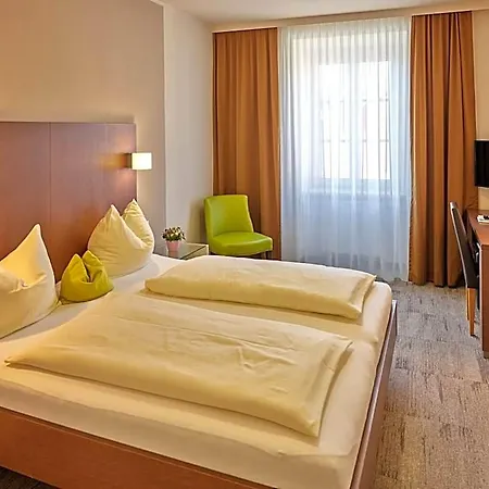 Otel Stadthotel 4*