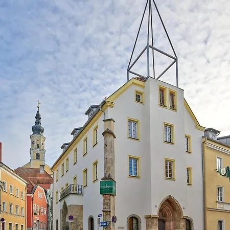 Hotel Stadthotel 4*