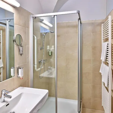 Stadthotel 4* Шердинг
